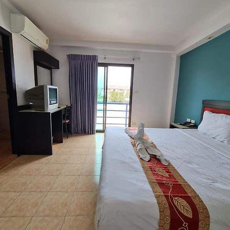 Desa Phuket Hotel Kültér fotó