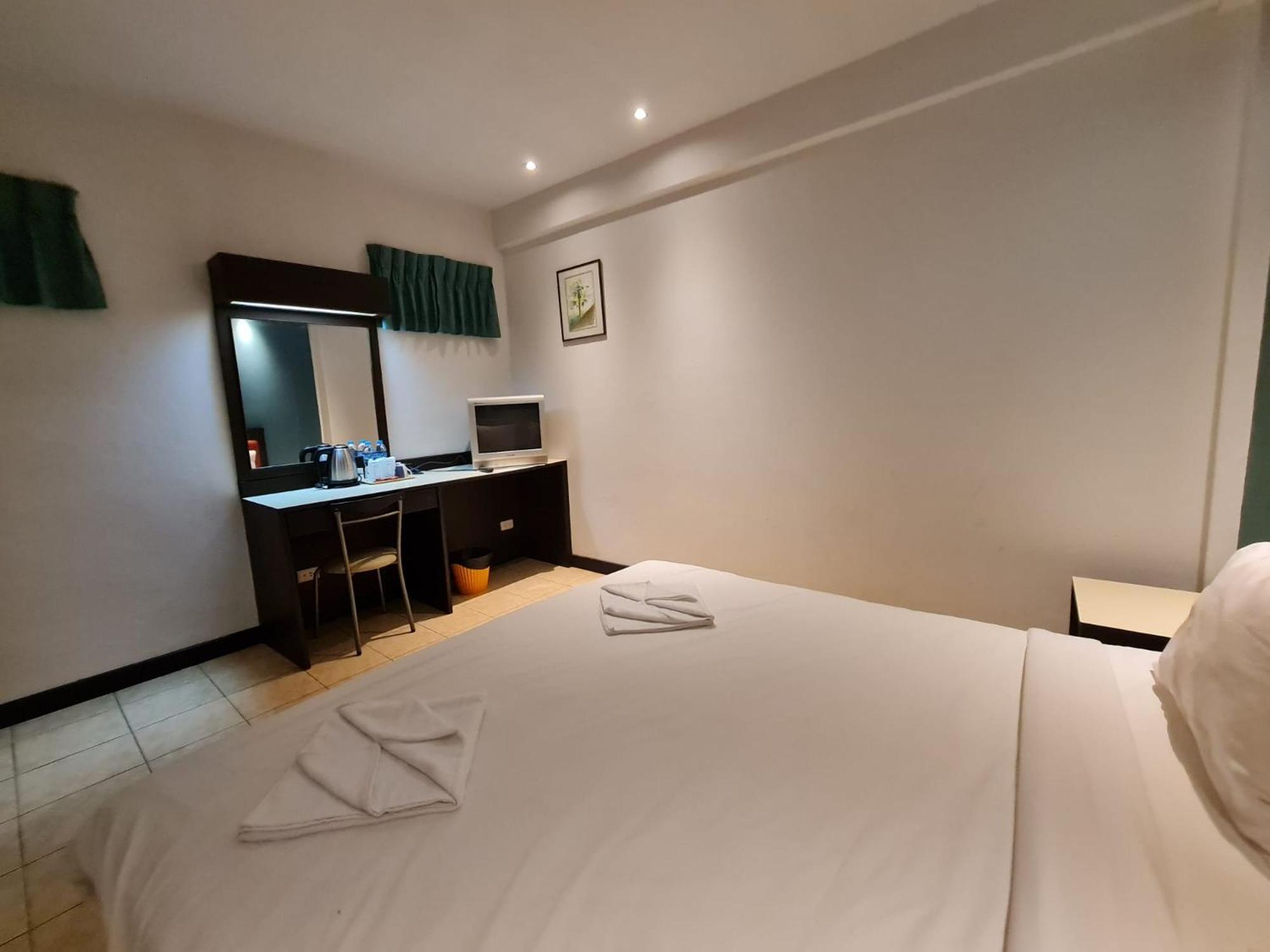 Desa Phuket Hotel Kültér fotó