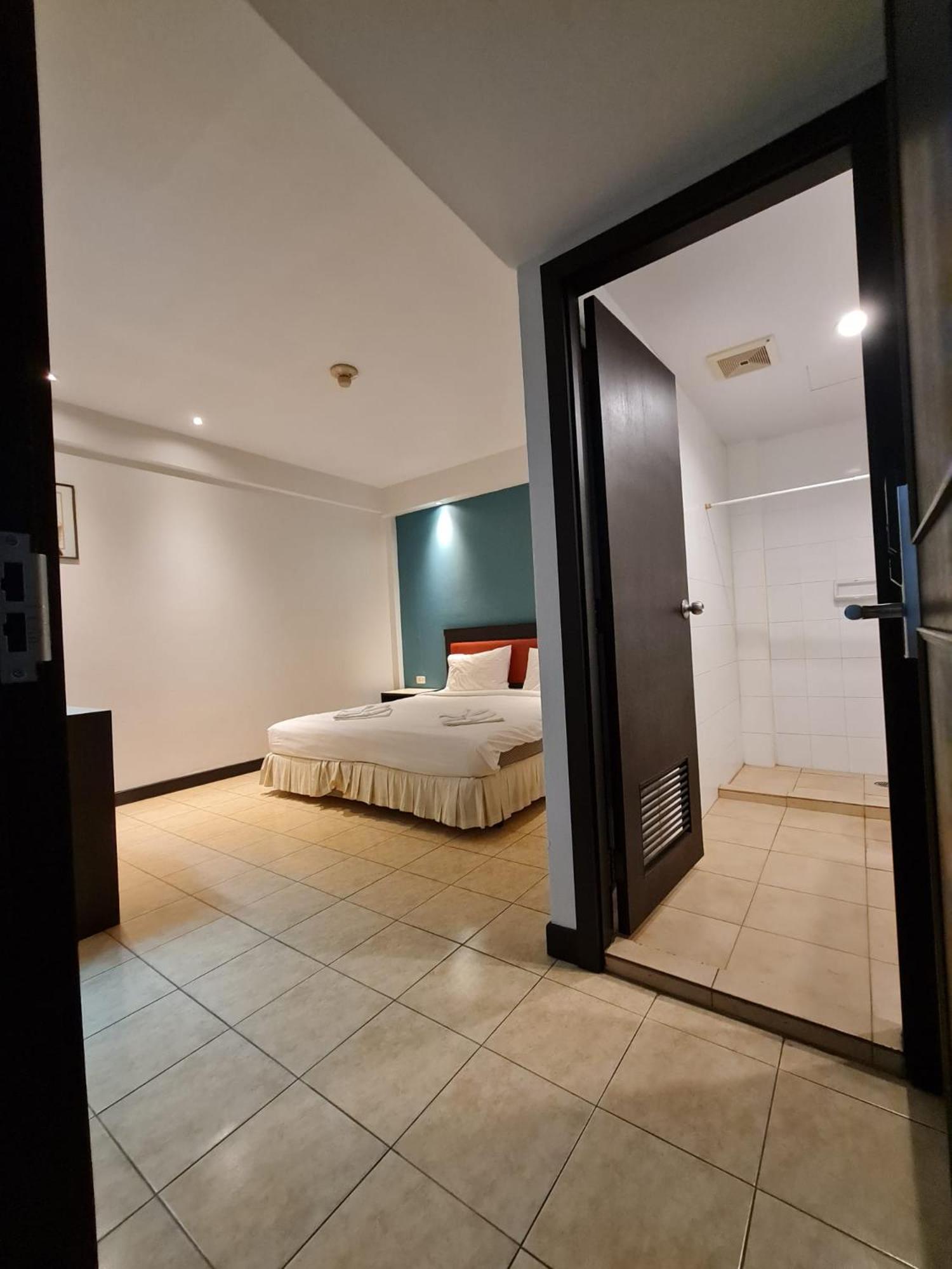 Desa Phuket Hotel Kültér fotó